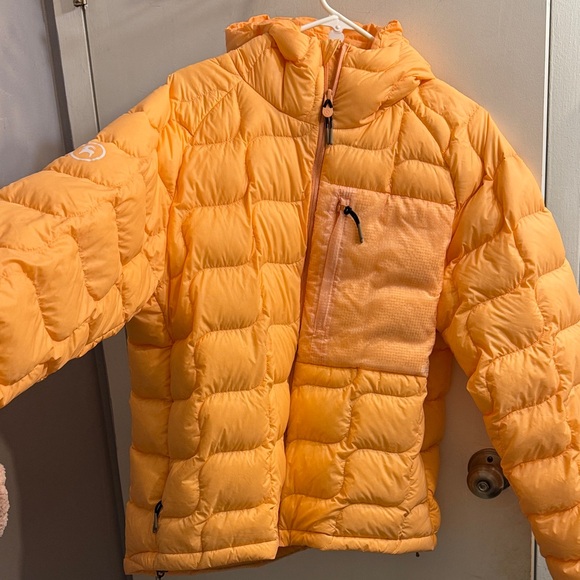 Backcountry Women’s XL Orange Down Puffer Jacket - Picture 3 of 7